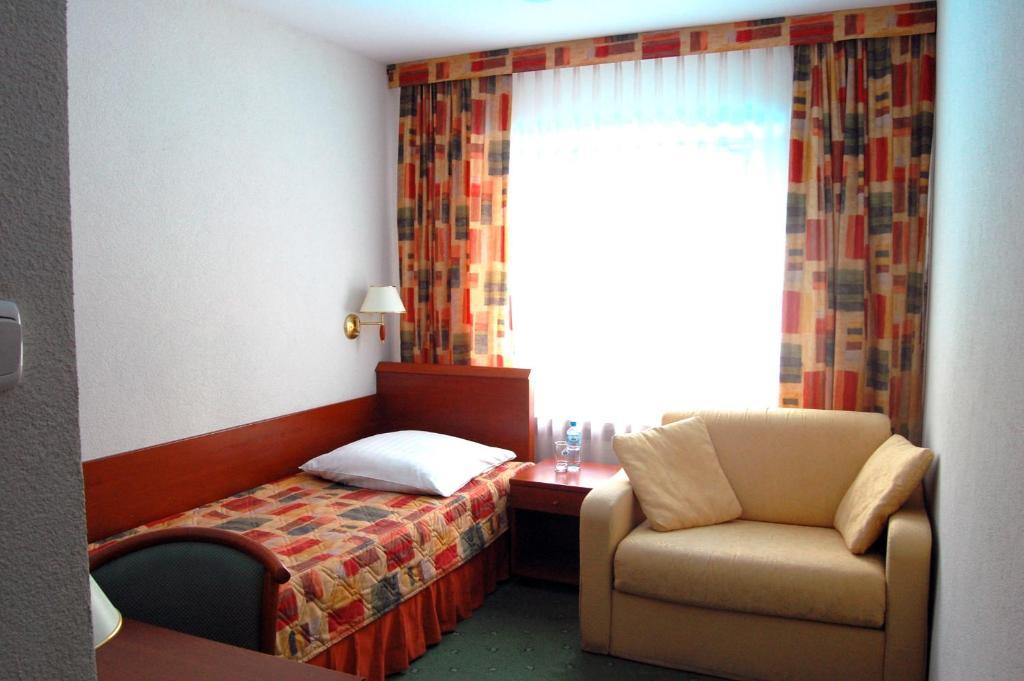 Hotel Zajazd Piastowski Kazimierz Dolny Habitación foto