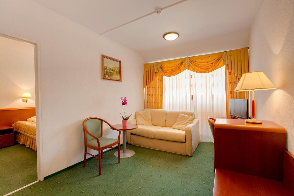 Hotel Zajazd Piastowski Kazimierz Dolny Habitación foto